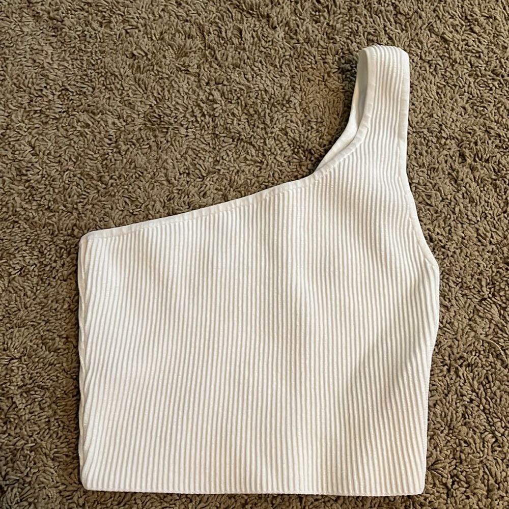 Aritizia One Shoulder Tank